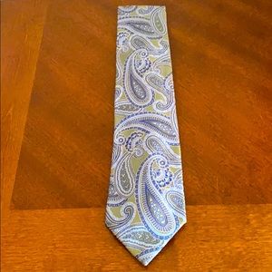 Geoffrey Beene men’s neck tie green paisley color